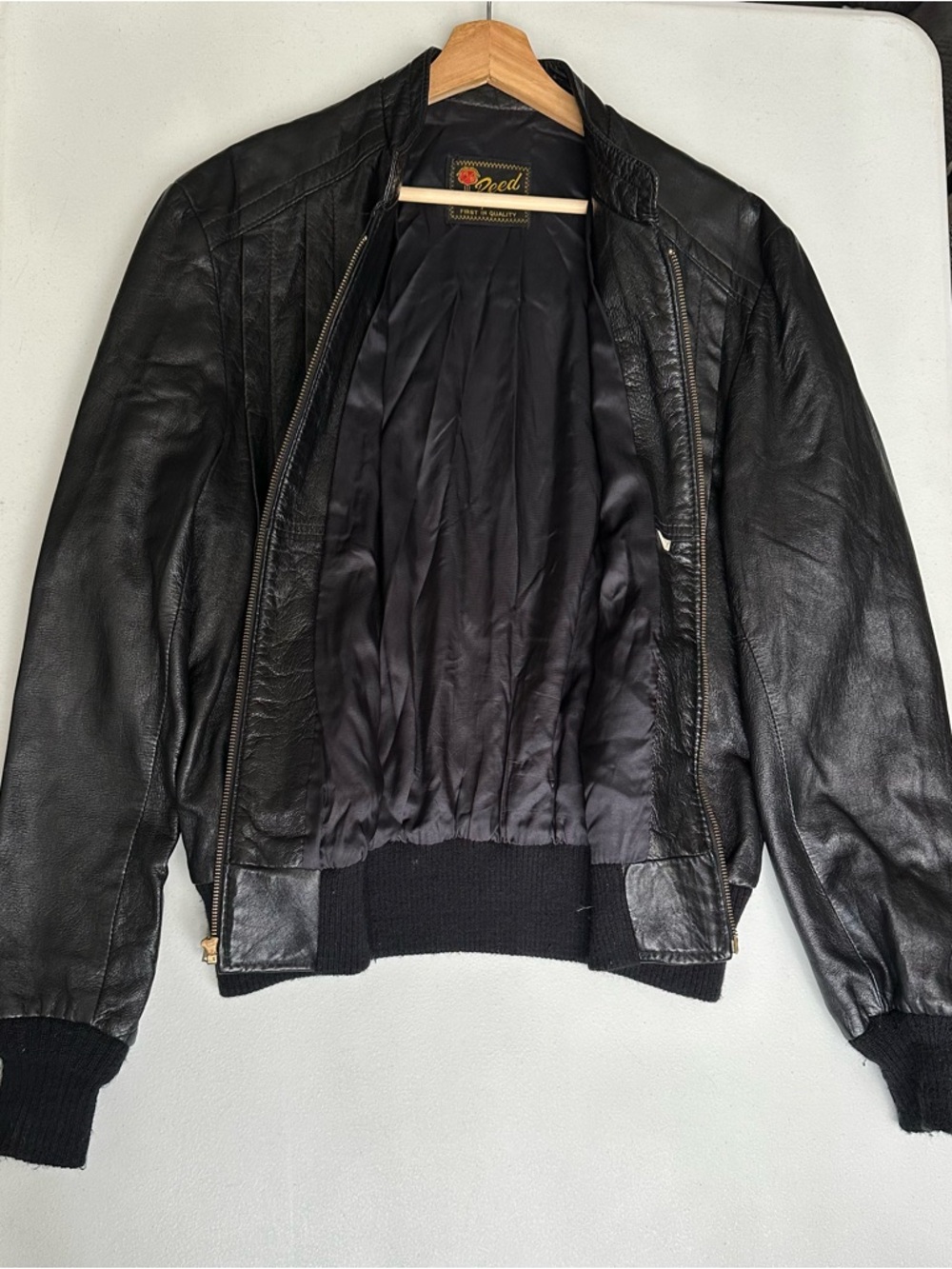 VINTAGE REED SPORTWEAR Men's Black Leather Bomber Jacket - Classic Varsity Style